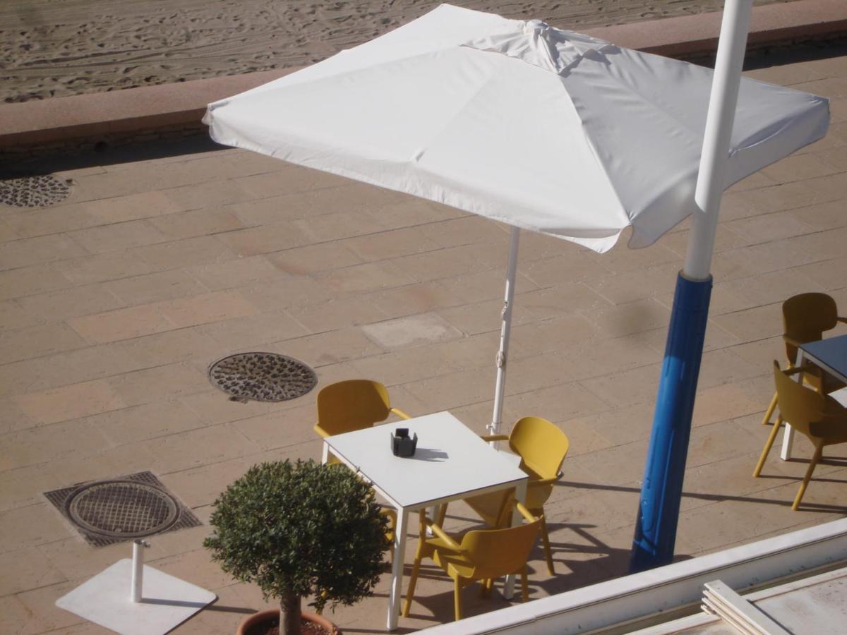 Pension Sol Y Playa 卡沃内拉斯 外观 照片